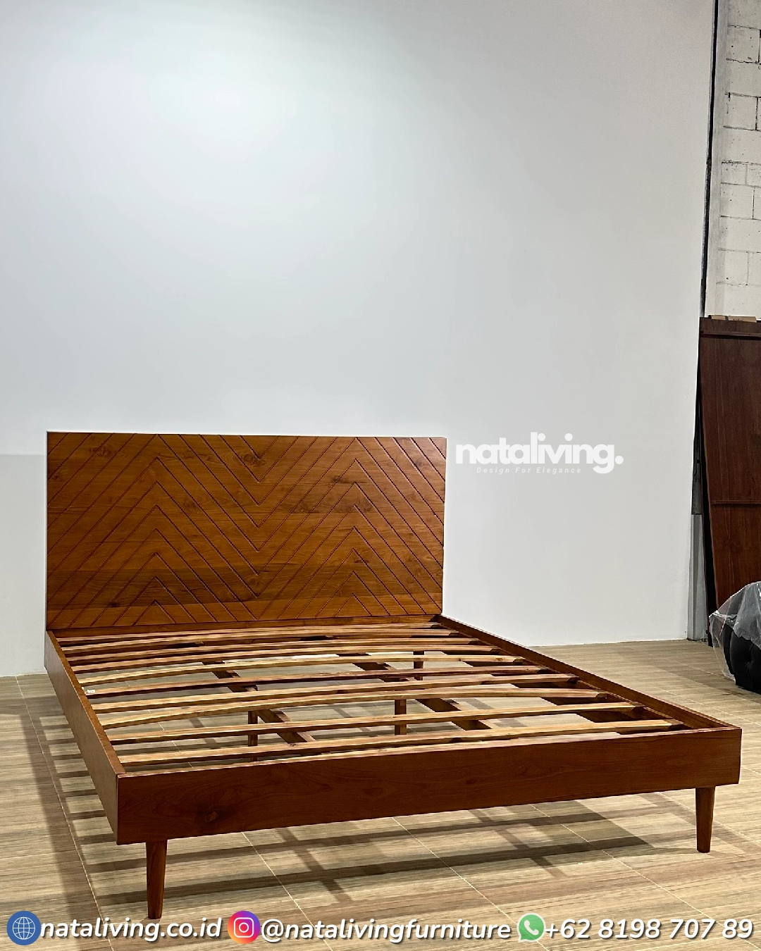 Nayara Dipan Jati – Tempat Tidur Jati Minimalis Headboard Chevron Jepara - Image 2