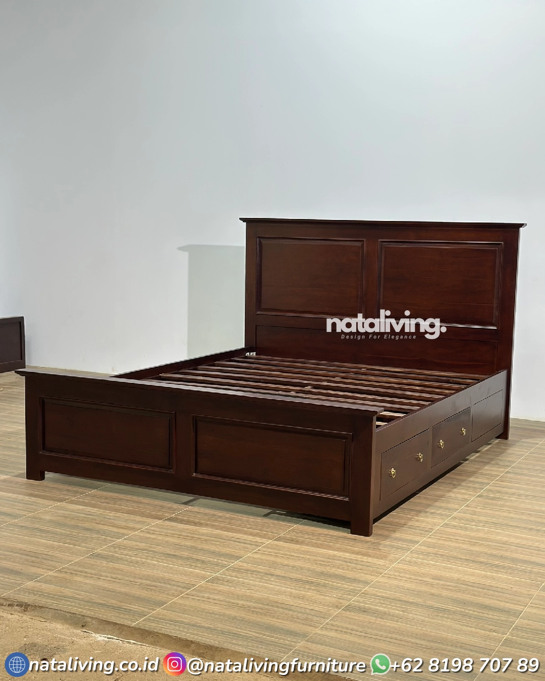 Nirwana Dipan Jati – Tempat Tidur Jati Minimalis Laci Cokelat Tua Dipan Panel Jepara 160x200